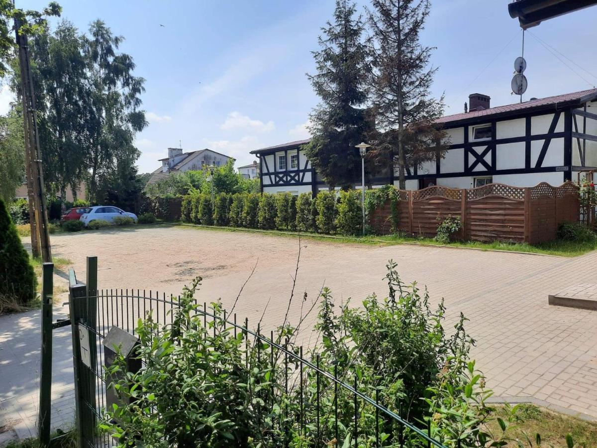 Nadmorskie Apartamenty Ustka Esterno foto