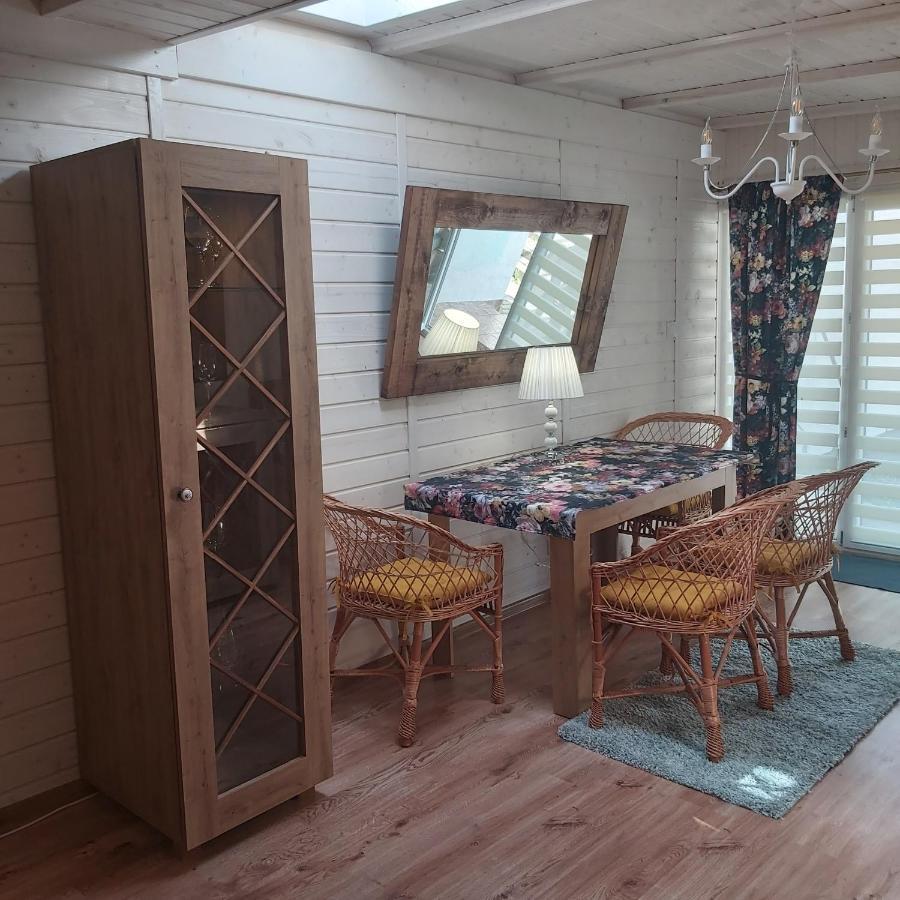 Nadmorskie Apartamenty Ustka Esterno foto