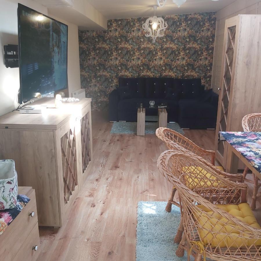 Nadmorskie Apartamenty Ustka Esterno foto